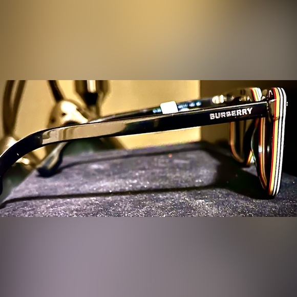 Brand New Burberry Sunglasses BE 4337 3798/87 Black/Dark Grey For Men Women - Picture 4 of 7